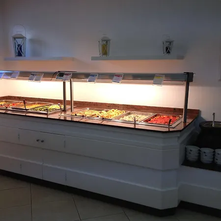 Bellavista 3* 칼라 라트자다